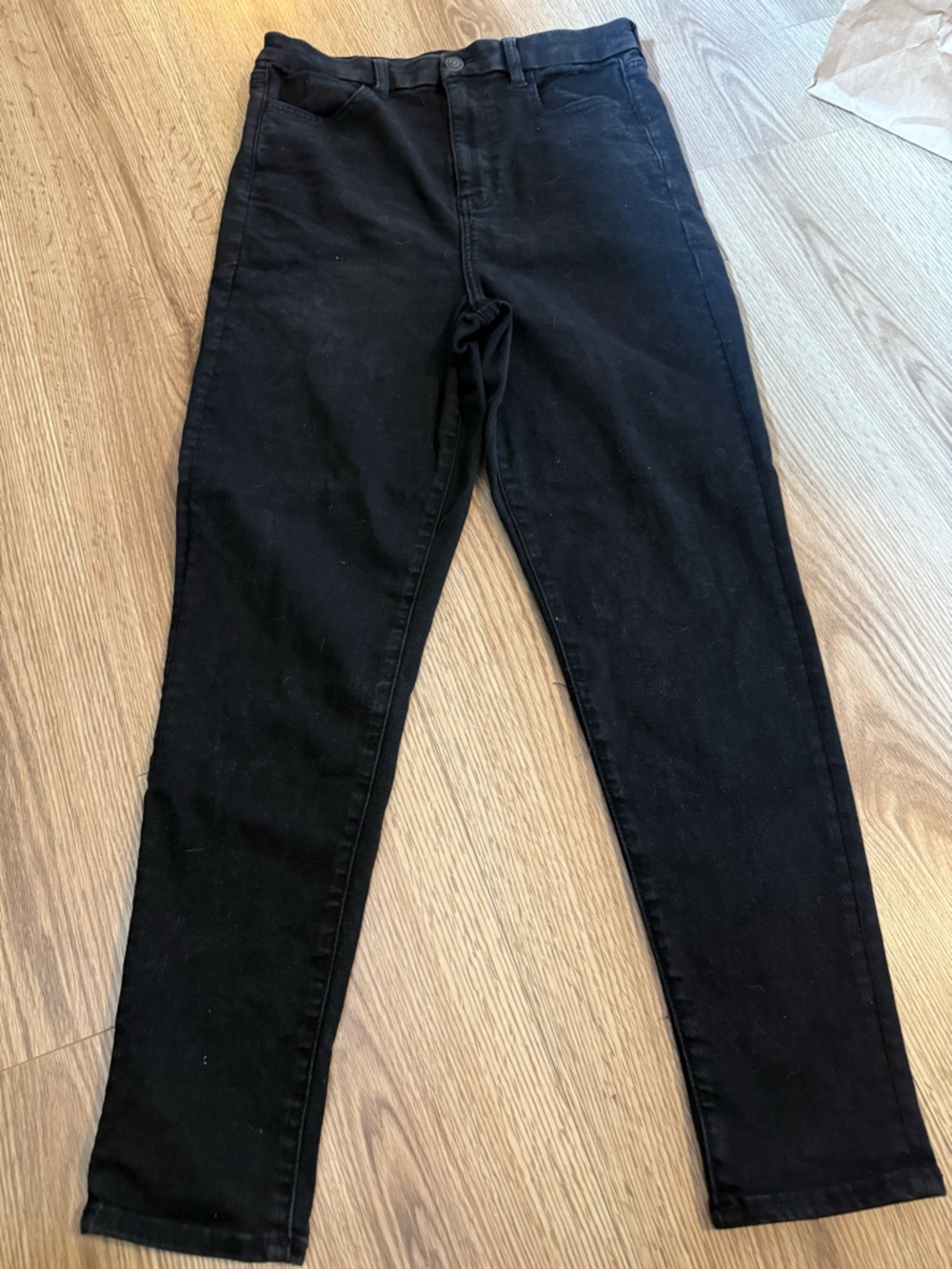 American Eagle Outfitters Black High-Rise Jeans